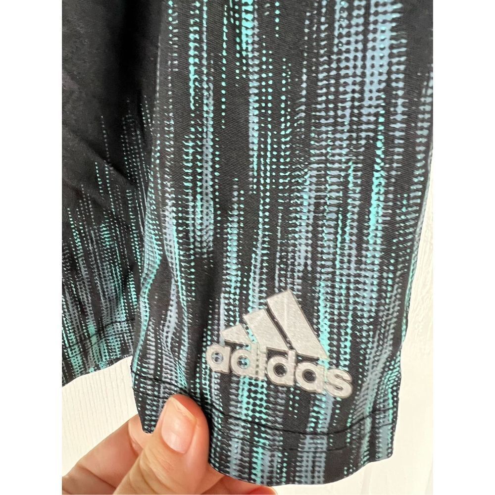 Adidas Boys Shorts Size M 10/12 - Picture 2 of 4